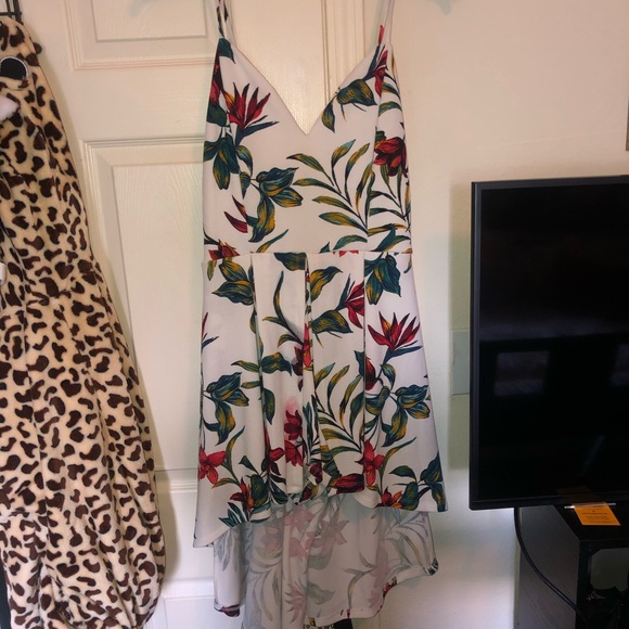 Dresses & Skirts - Floral Dress